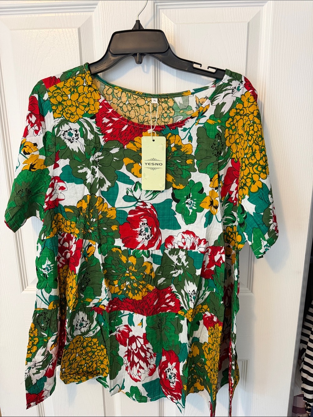 YESNO Floral Short-Sleeve Peasant Top in Green/Red/Yellow NWT XL